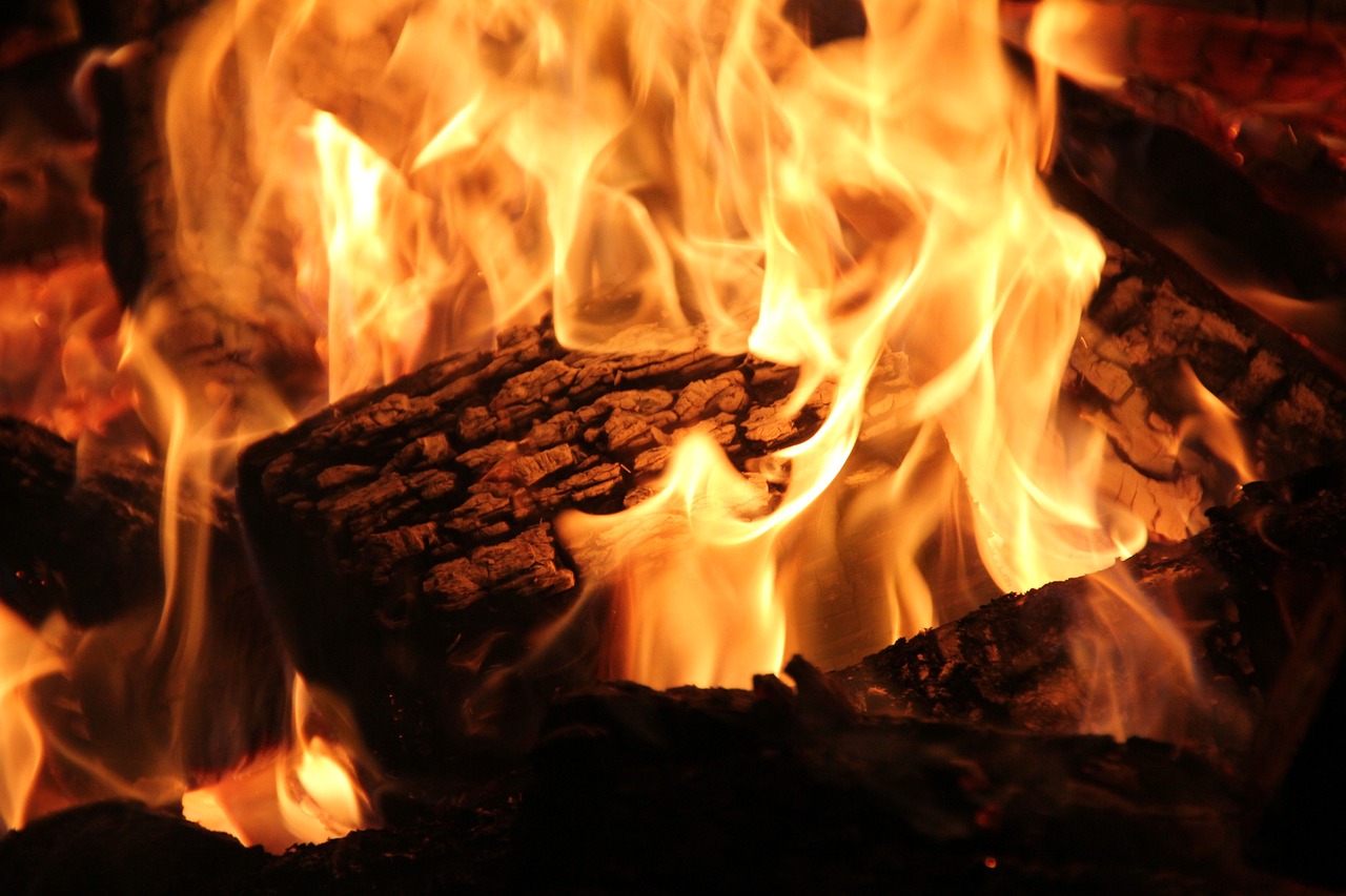Professional Fireplace Cleaning Services In Lincoln Massachusetts